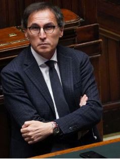 Siena, Suppletive, per Letta c’è l’endorsement di Boccia: “Tra lui e Siena può nascere un bel&nbsp;matrimonio”