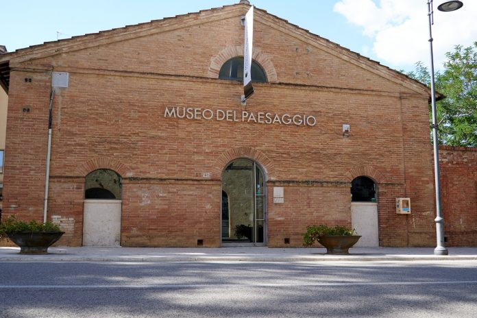 Provincia di Siena: Laboratorio di pittura su tessuto al Museo del Paesaggio