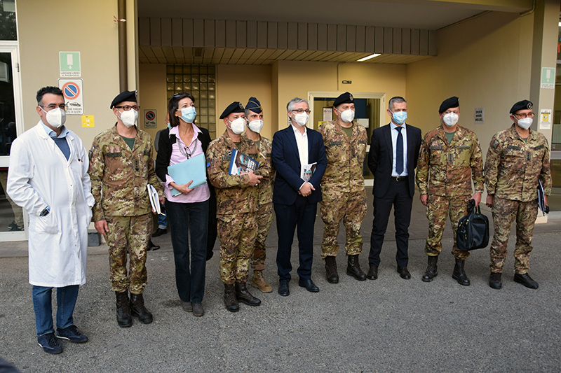 Siena: La struttura del Commissario Straordinario per l’Emergenza Covid in visita all’Aou Senese. Il dg Barretta: «Apprezzata la nostra organizzazione che ci permette anche di guardare al&nbsp;futuro»
