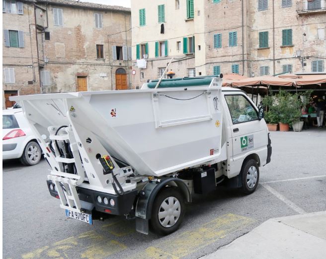 Siena: Festa della Repubblica, regolare la raccolta porta a porta dei rifiuti