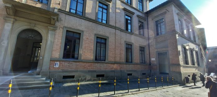 Siena: Dupré, i genitori illustrano le criticità dei plessi scolastici e dei trasporti. “Chiediamo una&nbsp;riunione”