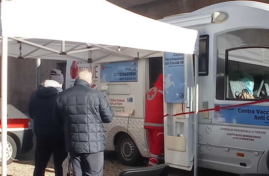 Siena, Grande affluenza al camper vaccinale dell’Asl Toscana sud est:  121 e  135 dosi&nbsp;anti-Covid