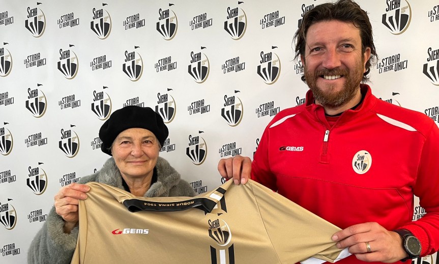 Siena, Acn Siena: Siena Calcio INSIEME a QuaViO con “il panforte della&nbsp;solidarietà”