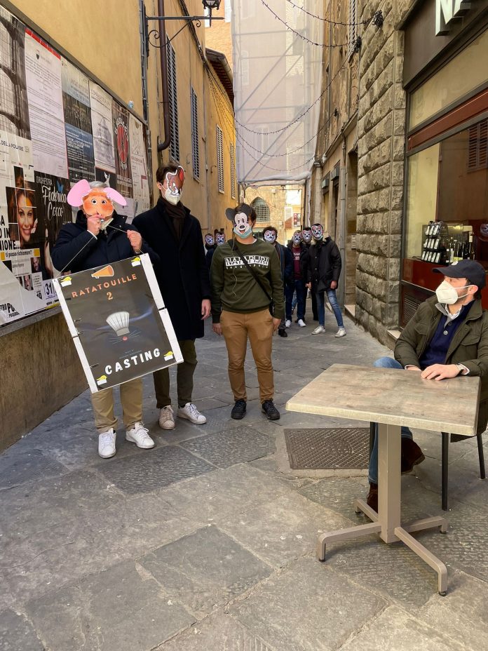 Siena: Squit Game, l’ironia dei Goliardi sui topi in&nbsp;città
