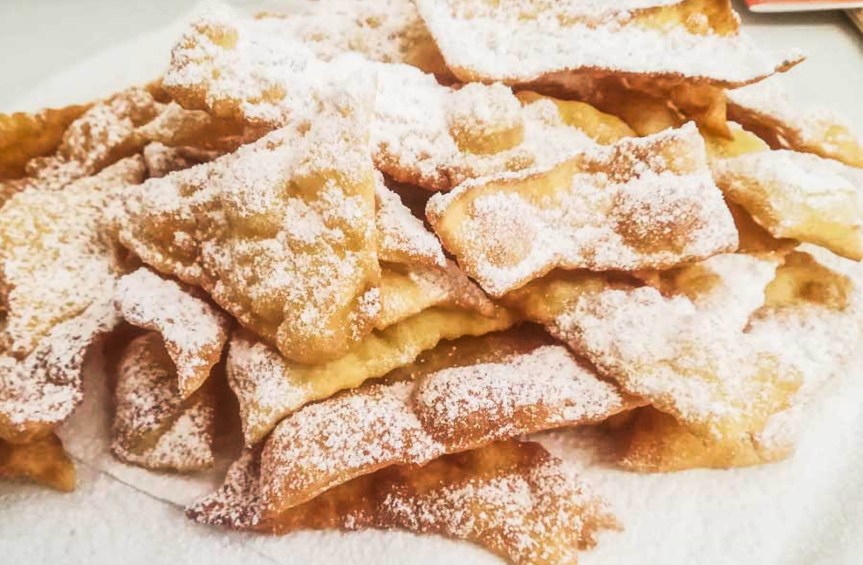 Siena: “Semel in anno licet insanire”, la storia e l’origine dei&nbsp;cenci