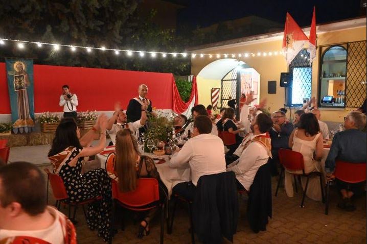 Palio di Legnano, Contrada San Bernardino: NBS- Comunicato stampa e fotografie post cena&nbsp;Investitura