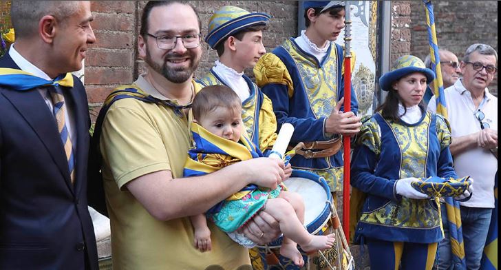 Siena: Fotogallery Battesimi nella Tartuca di ieri&nbsp;11/06