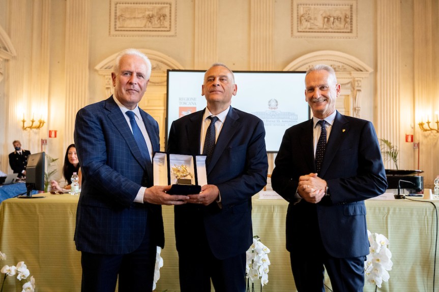 Toscana: Consegnato il Pegaso d’Oro alla&nbsp;Polizia