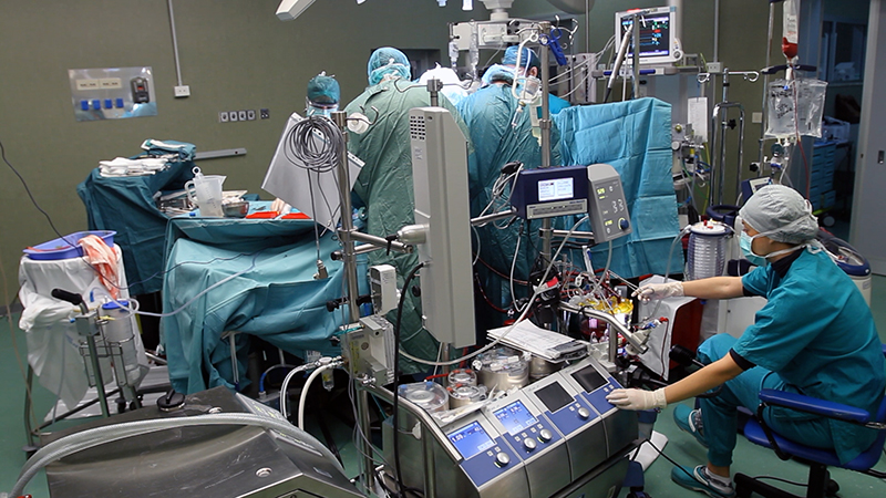 Siena, Trapianto di cuore su un paziente positivo al Covid: Il primo caso in Toscana e uno dei pochi in&nbsp;Italia