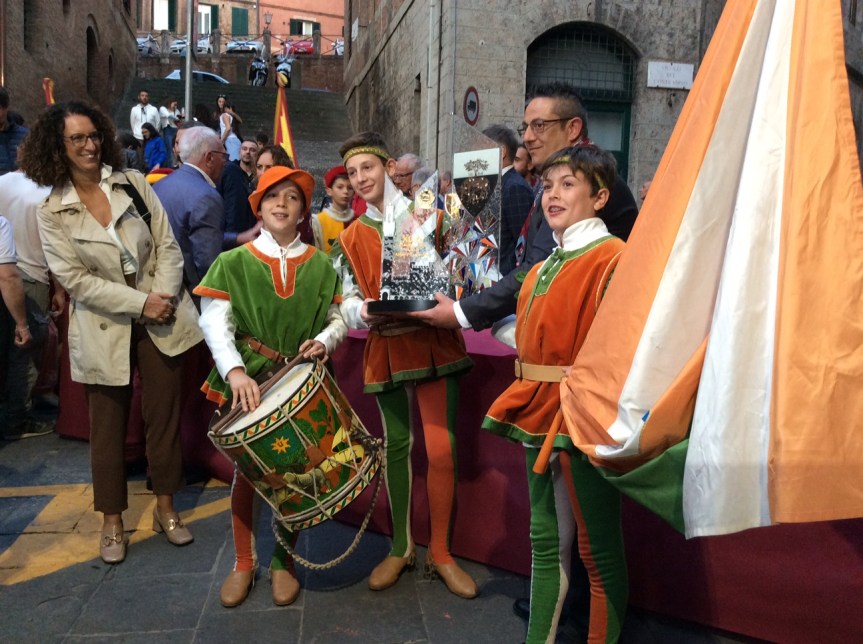 Palio di Siena: Oggi 16/10 la Selva ha vinto il&nbsp;Minimasgalano