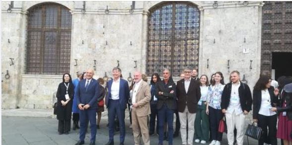 Siena: Firmata oggi la “Dichiarazione di Poitiers”. Università e Comune insieme nel nome della cooperazione tra Atenei e&nbsp;municipalità