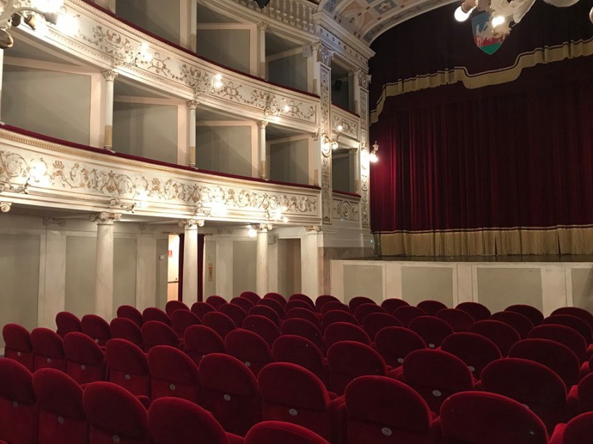 Provincia di Siena: Il teatro di prosa del Pinsuti prosegue con la ‘Selezione Naturale’