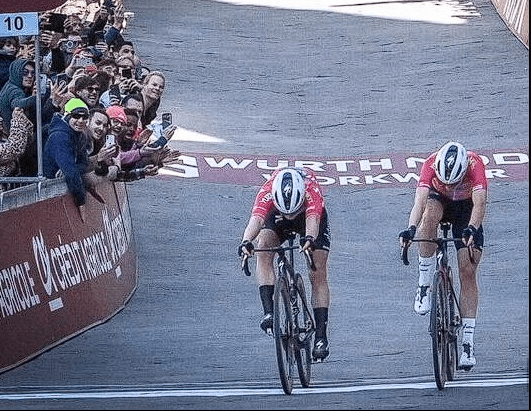 SIena, Strade Bianche 2023 donne: Finale a sorpresa, Demi Vollering conquista la&nbsp;vittoria