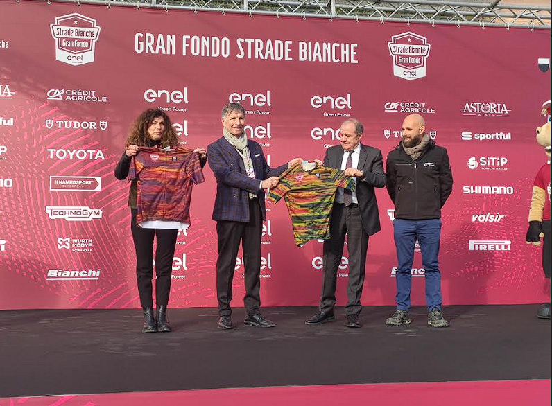 Siena, Rcs Sport & Events dona generi alimentari ai Cappuccini. De Mossi: “Grande successo della due giorni di&nbsp;ciclismo”