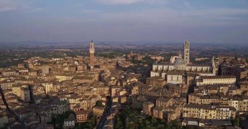 Siena: Prezzi delle case stabili ma sempre tra i più alti&nbsp;d’Italia