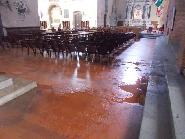 Siena, La basilica ferita: San Domenico colabrodo, secchi ogni volta che piove. Così da anni nel&nbsp;transetto