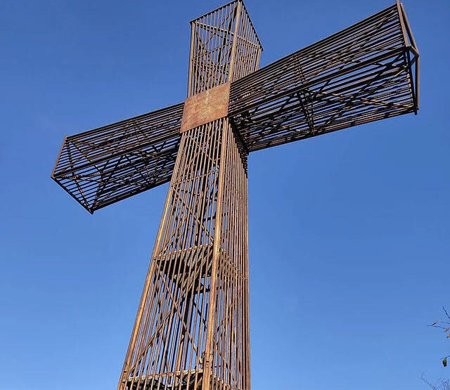 Provincia diSiena: FdI chiede la manutenzione e l’illuminazione della Croce del&nbsp;Cetona