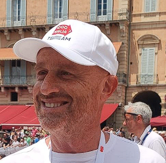 Siena: Rudy Zerbi in Piazza del Campo con le 1000&nbsp;Miglia