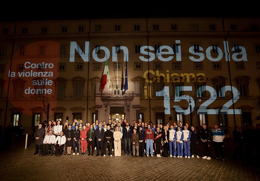 Italia: Giornata internazionale per l’eliminazione della violenza contro le donne, cerimonia di illuminazione di Palazzo&nbsp;Chigi