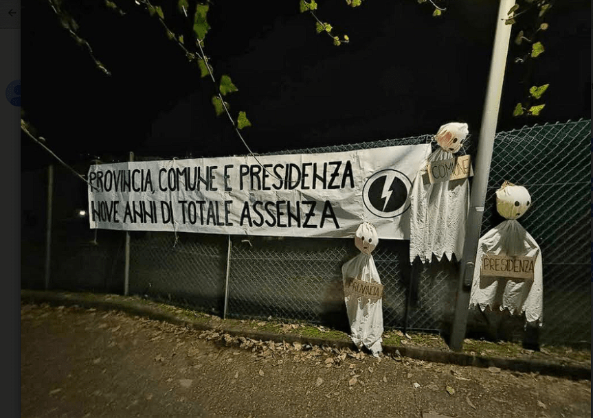 Siena, Siena, fantocci impiccati al Liceo Galilei: la comunità studentesca si dissocia dall’azione di Blocco&nbsp;Studentesco