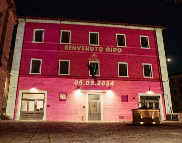 Provincia di Siena: Giro d’Italia, Rapolano Terme si tinge di rosa