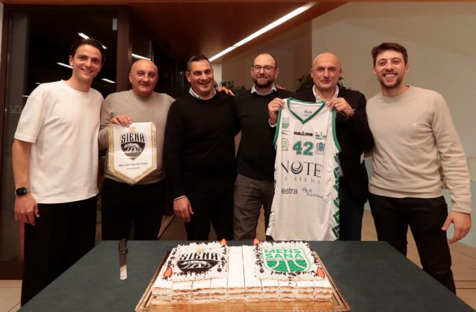 Siena: Serata di festa nel Drago, omaggio agli sportivi Bernardo Masini e Vittorio Tognazzi