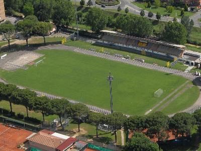 Provincia di Siena: Us Poggibonsi, intitolata la tribuna dello stadio Lotti a Uliano Vettori