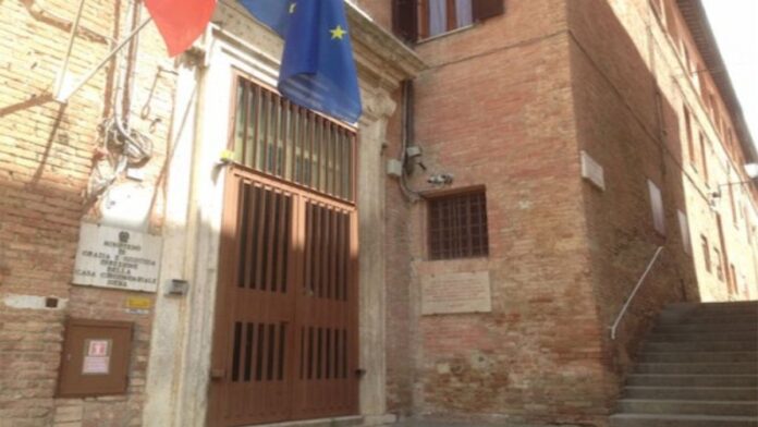 Siena: Colombe di Pasqua dall’Auser Comunale ai detenuti del carcere