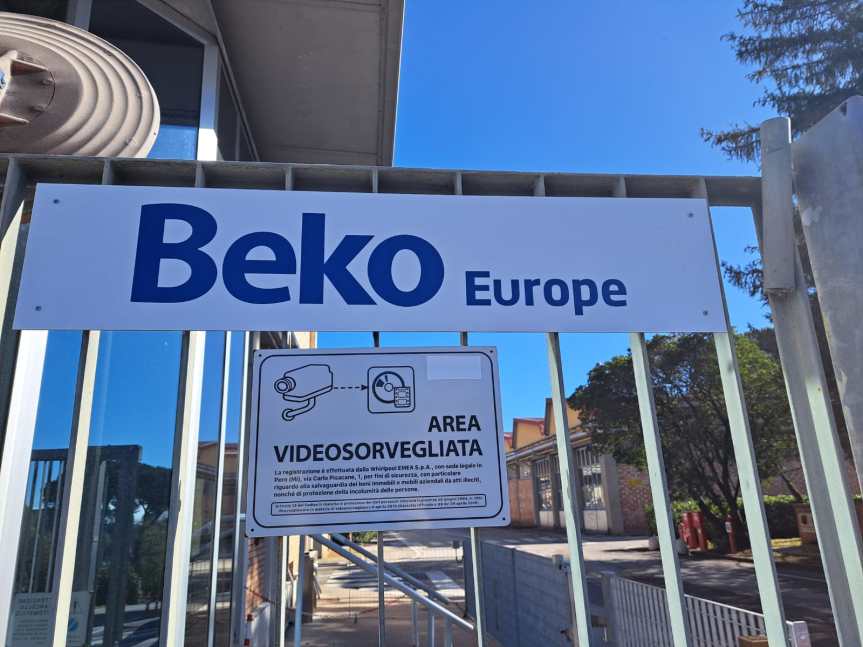 Siena, Beko Europe, Bergamotto: “Entro fine giugno tavolo con Ministro, azienda e sindacati per il piano industriale”