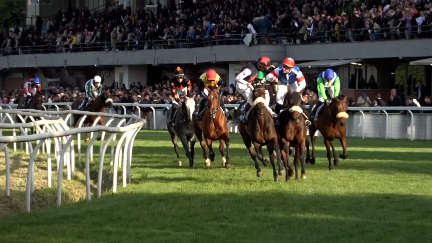 Siena, 25 aprile: i senesi divisi tra Corsa dell’Arno e Palio di&nbsp;Bomarzo