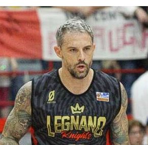 Siena: Tommaso Marino, standing ovation per il suo addio al&nbsp;basket