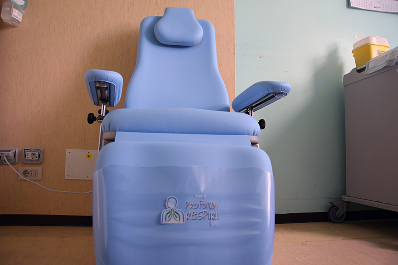 Siena: Malattie dell’apparato respiratorio, la Profondi Respiri Aps dona una poltrona&nbsp;elettrica