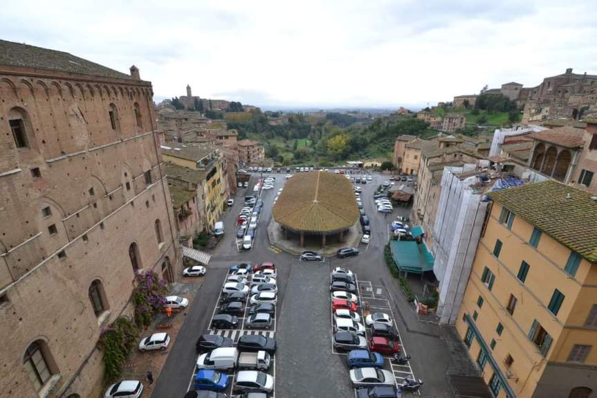 Siena: Posticipato il mercato dell’antiquariato in piazza del&nbsp;Mercato