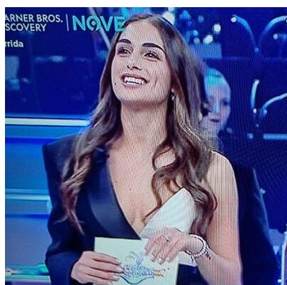 Siena, La ’Corrida’ di Ofelia. Miss Italia in tv al fianco di Amadeus: “Grande occasione”