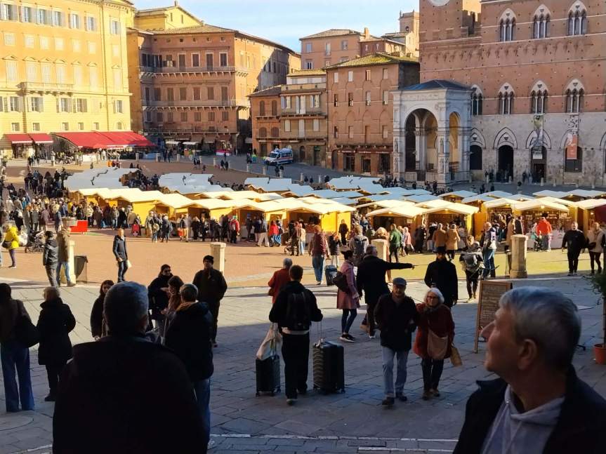 Siena: Mercato nel Campo, la prima giornata – Le&nbsp;foto