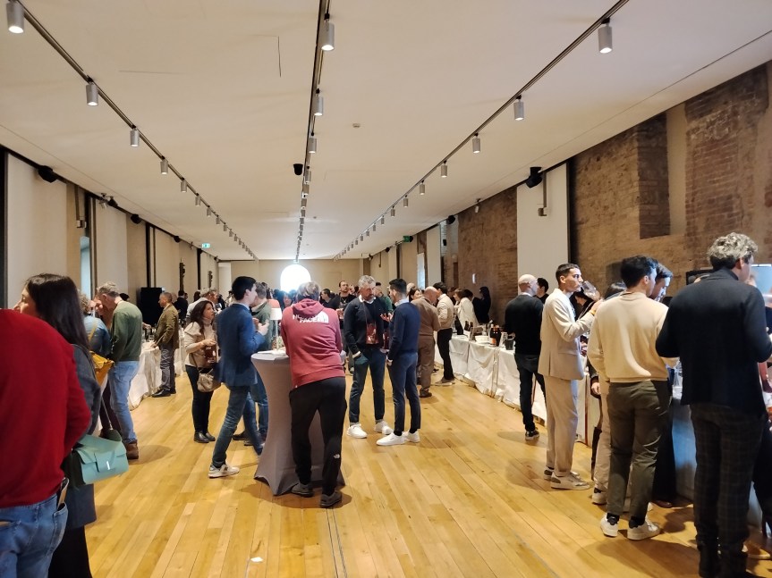 Siena: Wine&Siena, sorrisi ed entusiasmo nella prima giornata – LE&nbsp;FOTO